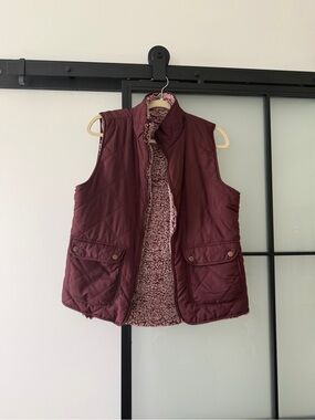 Quilted Sherpa-Lined Burgundy Vest - Unbranded